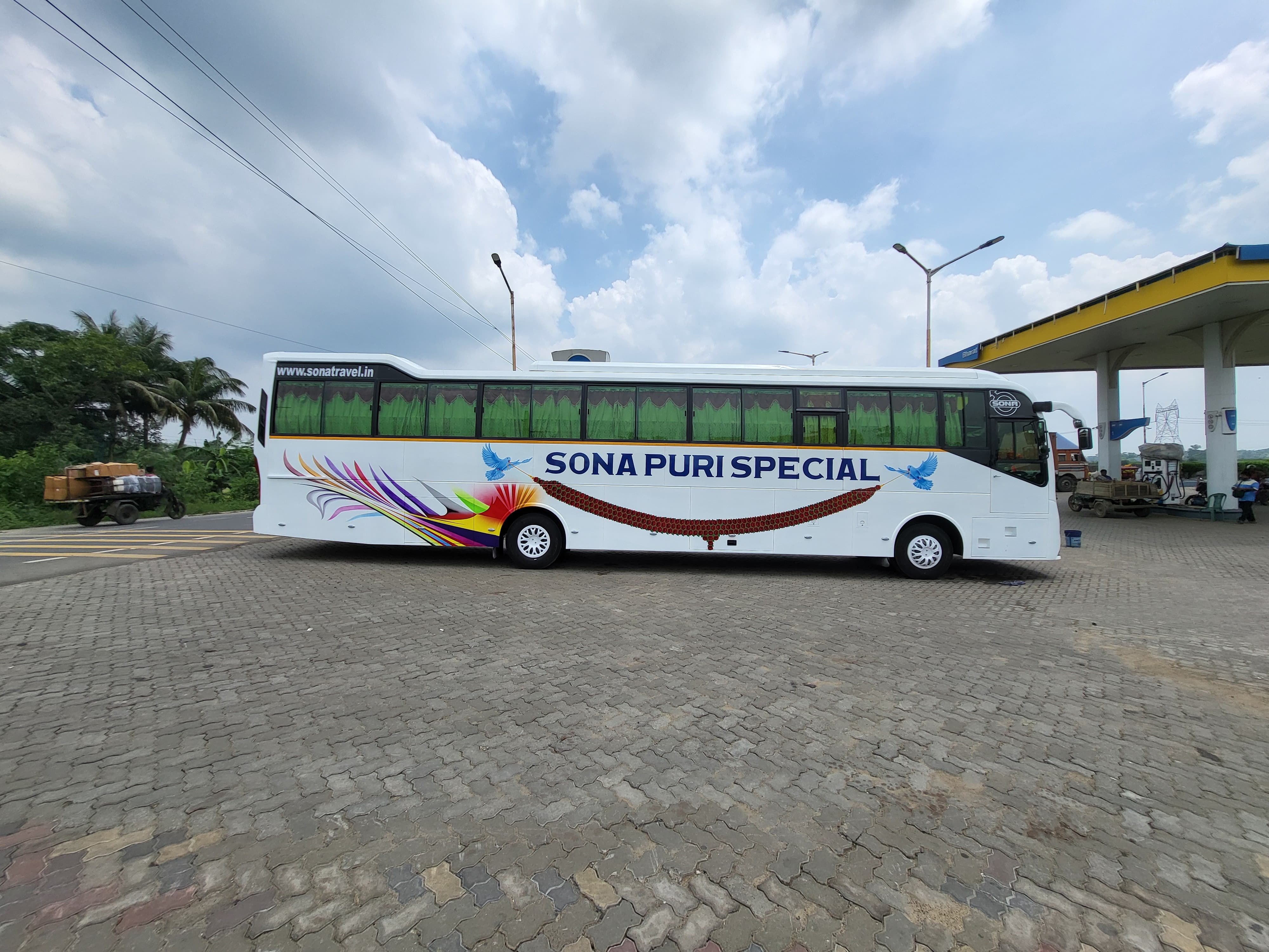 Luxury Bus